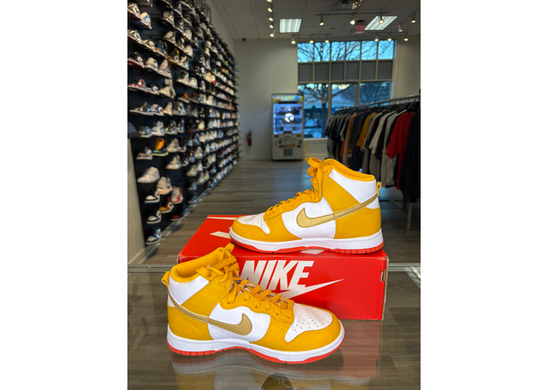 Wmns Dunk High University Gold Orange - Used