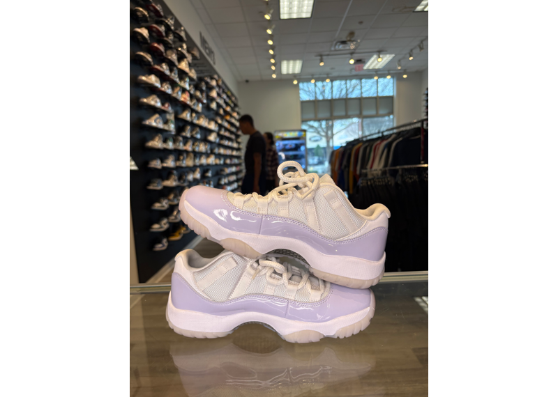 Wmns Air Jordan 11 Retro Low Pure Violet - USED / NO BOX