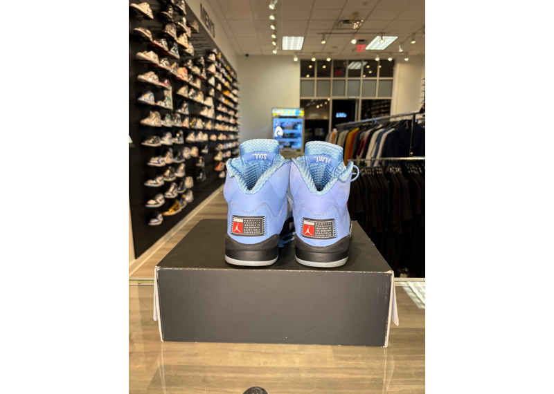 Air Jordan 5 Retro UNC - USED