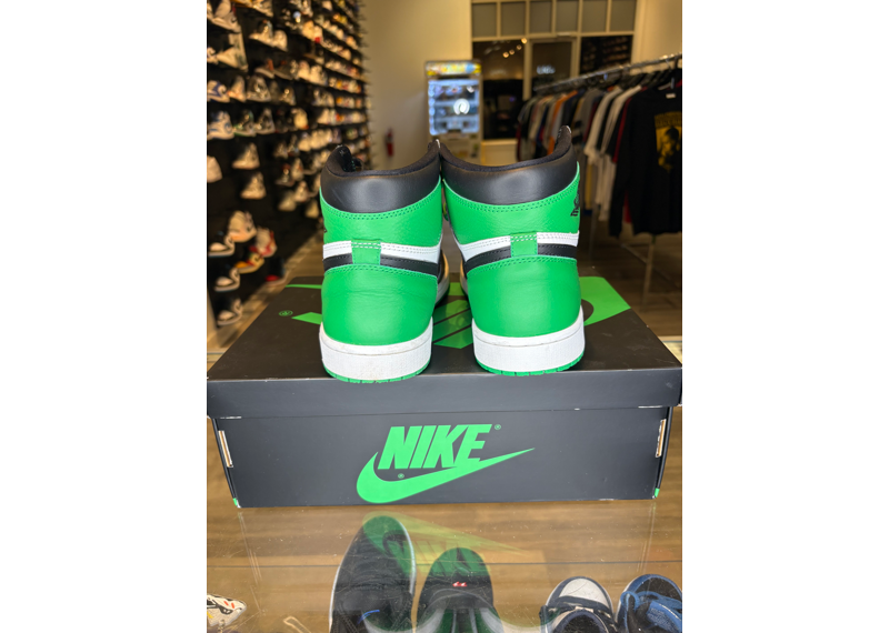 Air Jordan 1 Retro High OG Lucky Green - USED