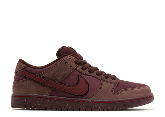 Dunk Low Premium SB City of Love Collection - Burgundy Crush