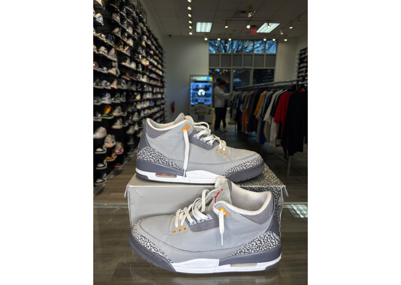 Air Jordan 3 Retro Cool Grey 2021 - Used