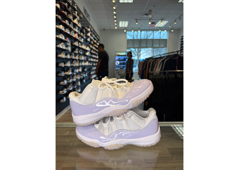Wmns Air Jordan 11 Retro Low Pure Violet - USED / NO BOX