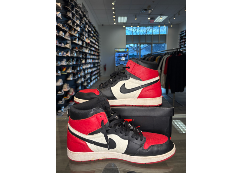 Air Jordan 1 Retro High OG Bred Toe - USED