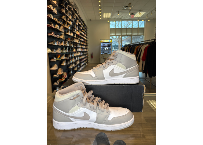 Air Jordan 1 Mid College Grey