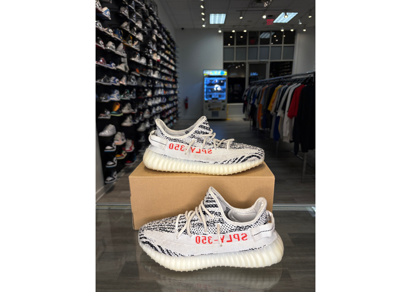 Yeezy Boost 350 V2 Zebra - USED