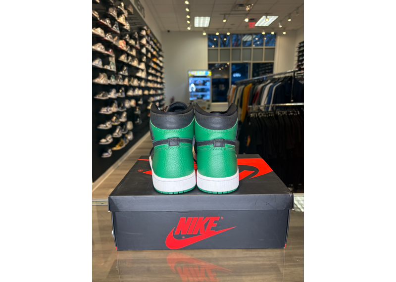 Air Jordan 1 Retro High OG Pine Green 2.0 - USED
